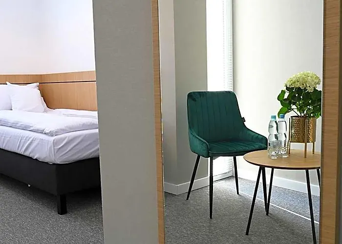 Hotel Parrot